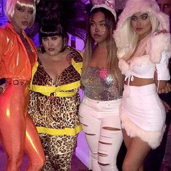 Forplay Eskimo Kylie Jenner Inspired Costume - Picture 4 of 7